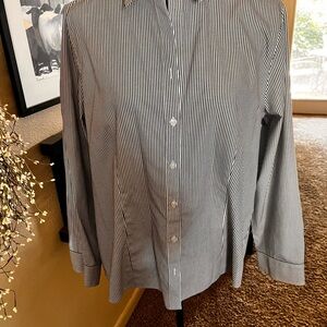 Chico’s No-Iron CoolMax All Season Blouse